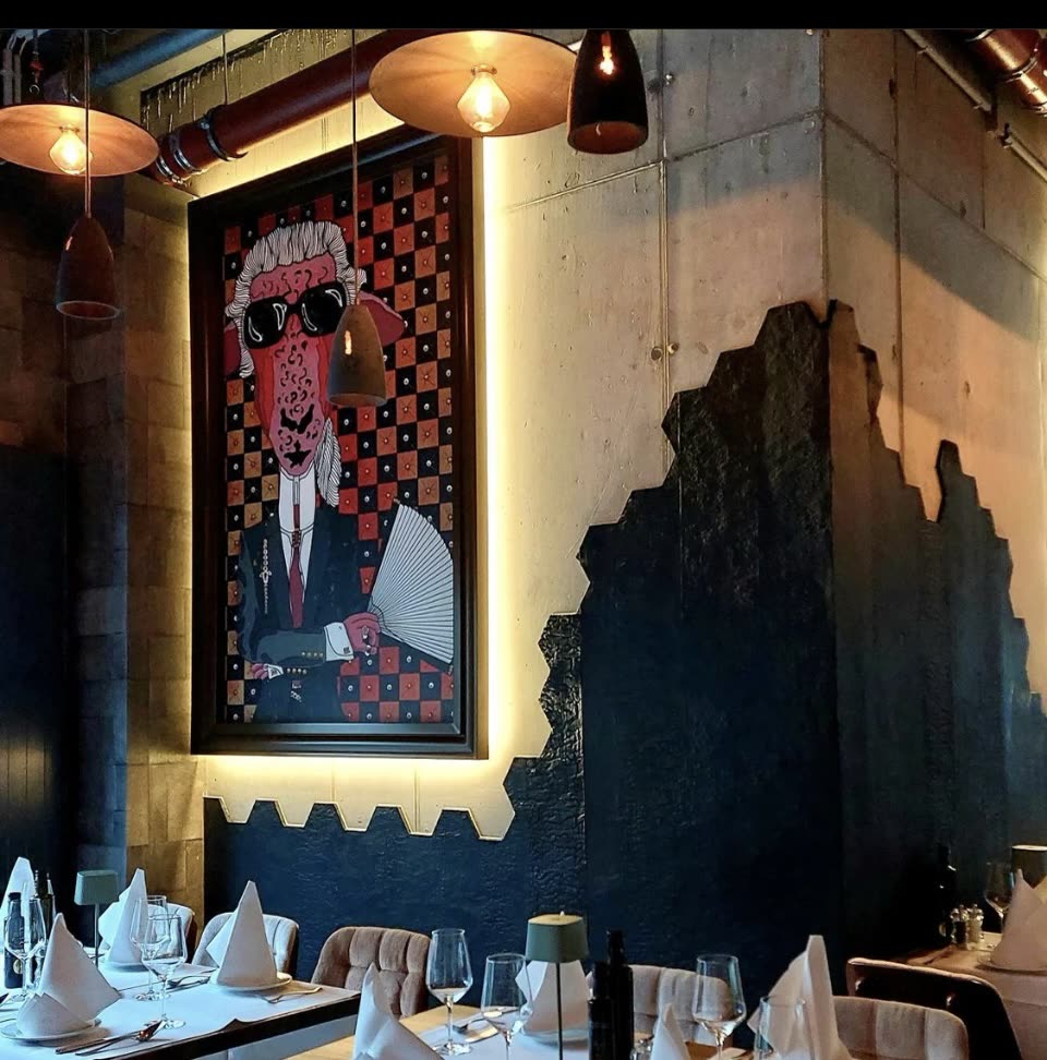 Spaghetti und Stars Düsseldorf — Einrichtung von ON HORECA, Ansicht 1