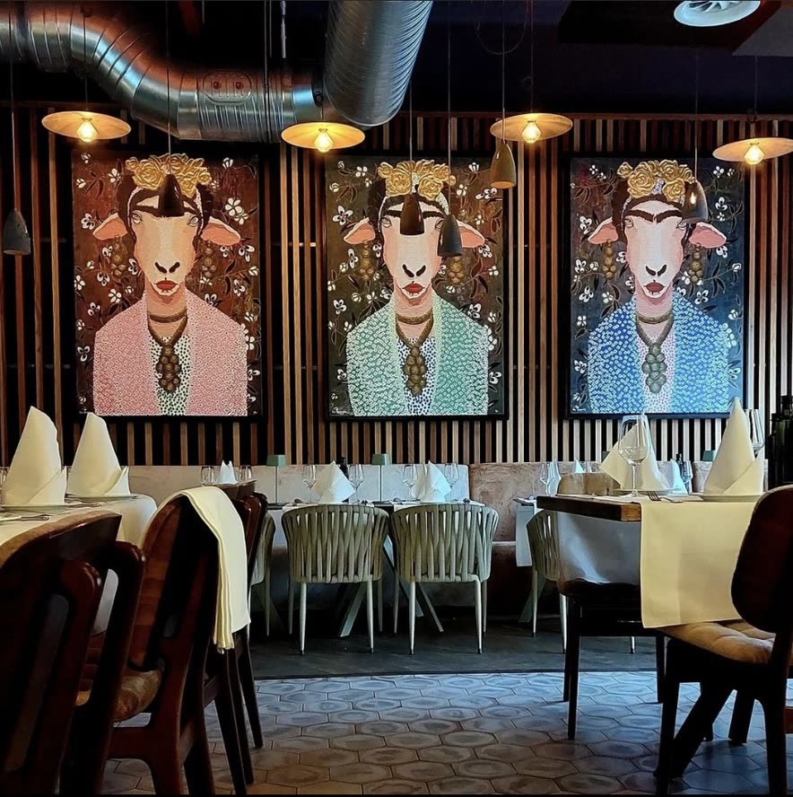 Spaghetti und Stars Düsseldorf — Einrichtung von ON HORECA, Ansicht 5