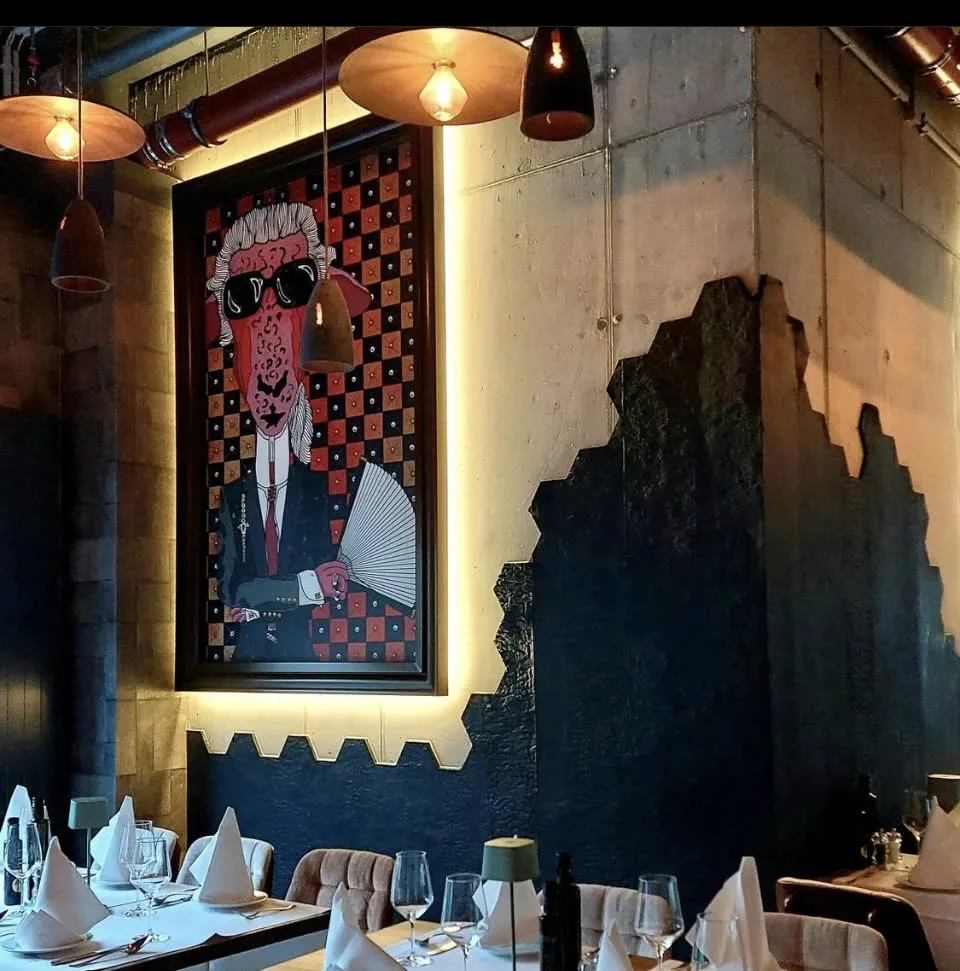 Spaghetti Stars art wall — custom hospitality art installation by ON HORECA
